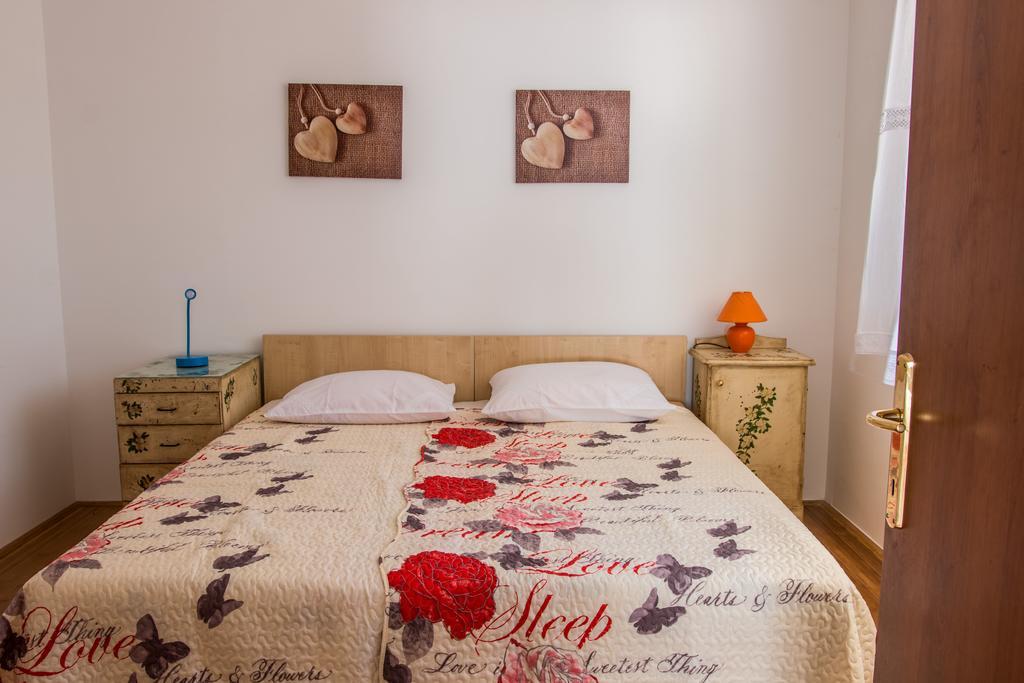 Apartments Seka Novi Vinodolski Zewnętrze zdjęcie